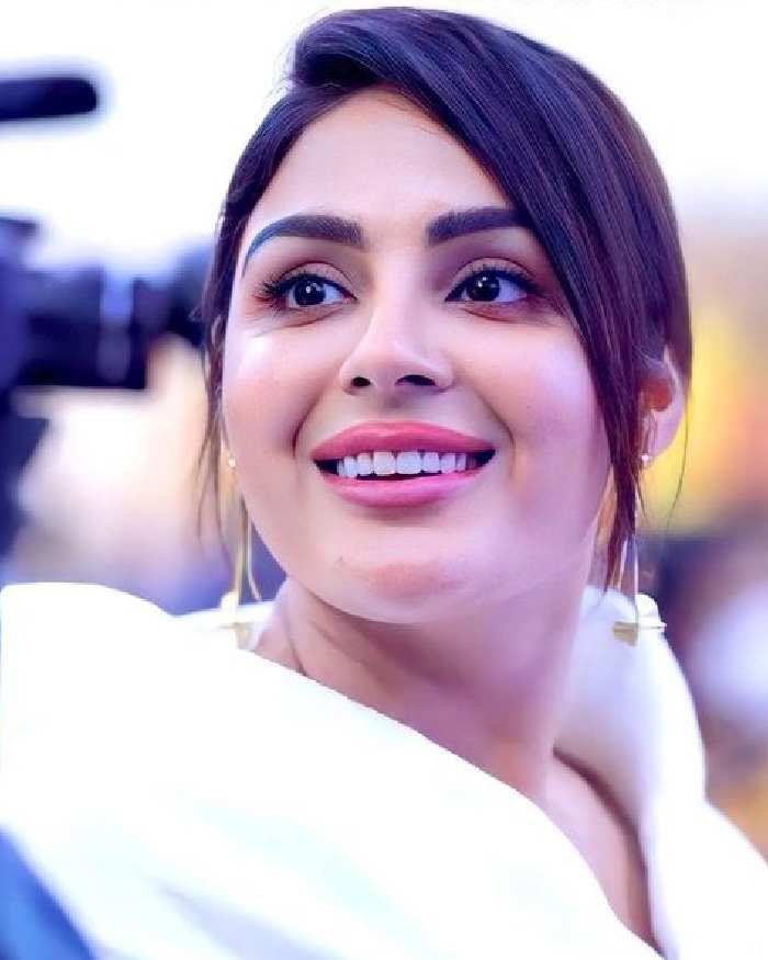 samyuktha menon_teluguvox 4